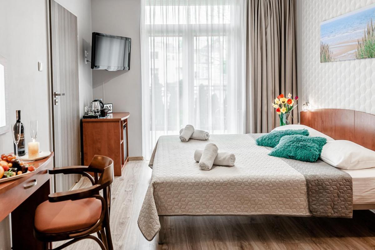 Hotel Cis 슈비노우이스쳬 외부 사진