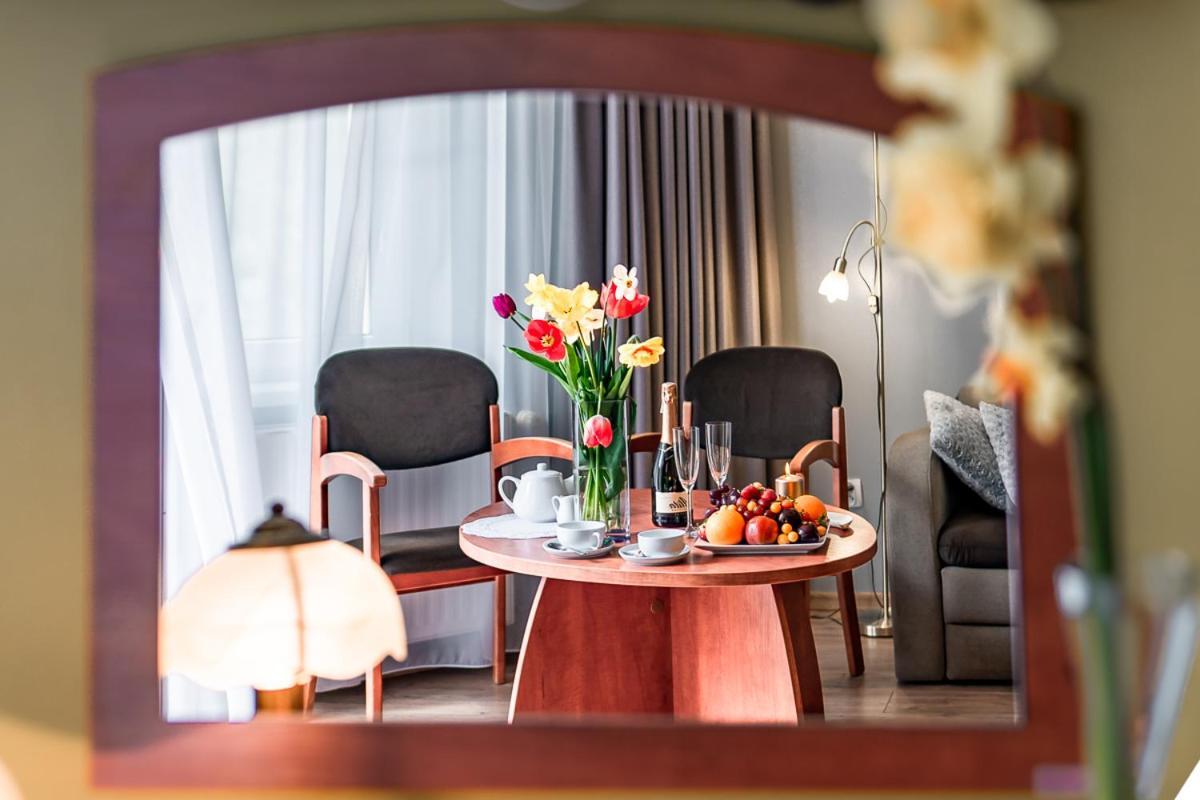 Hotel Cis 슈비노우이스쳬 외부 사진